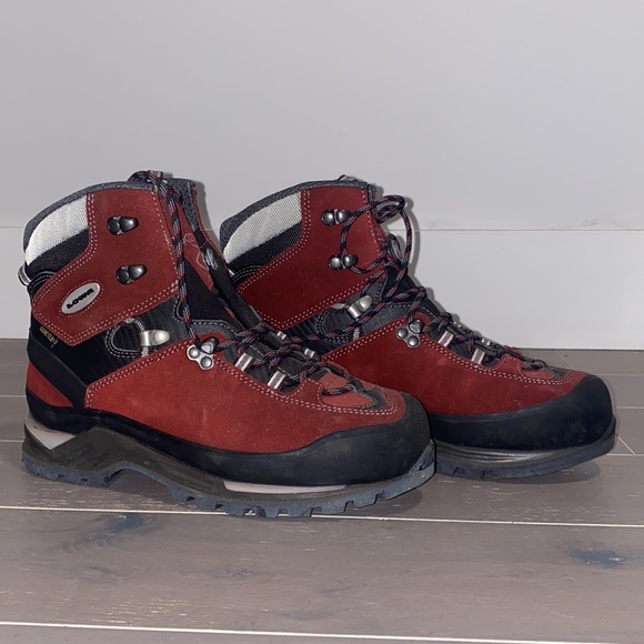 Professional Hiking boots - Picture 2 of 9
